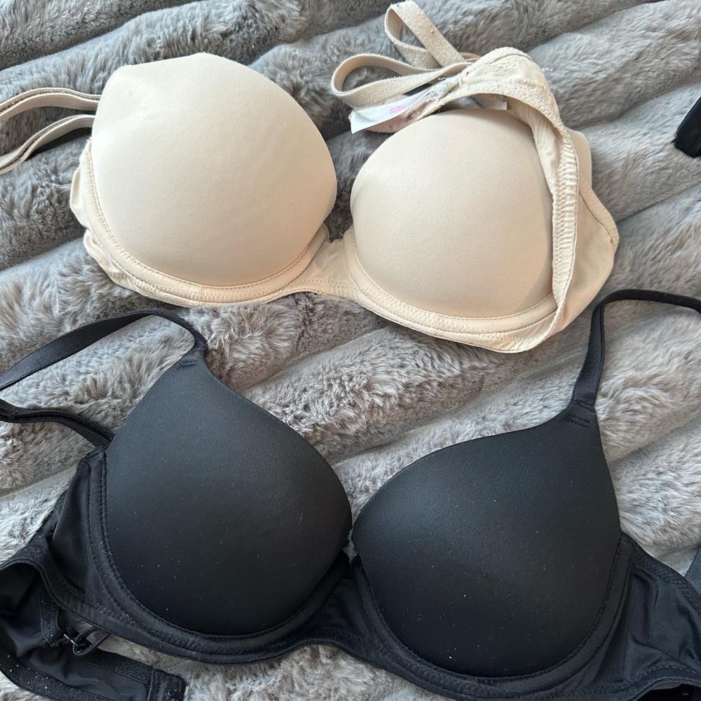 PINK Victoria's Secret Black and Cream Bras